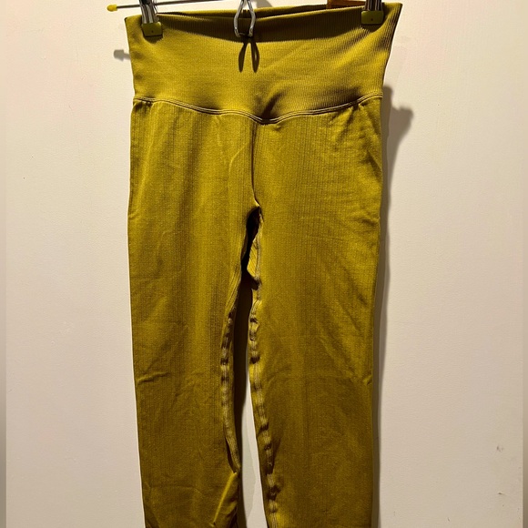 Victoria’s Secret 7/8 leggings yeah - Picture 1 of 5